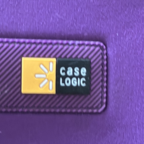 CASE LOGIC COMPUTER CASE ENVELOPE TOP ZIPPER CUSHION - Picture 6 of 8